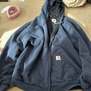 Super cute men’s large carhartt rain defender zip up!! Thermal lined